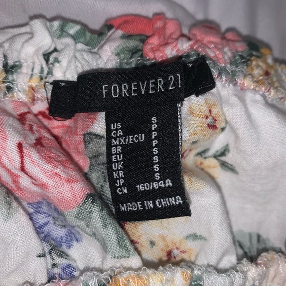 🌸 super cute floral crop top 🌸 - Picture 4 of 4